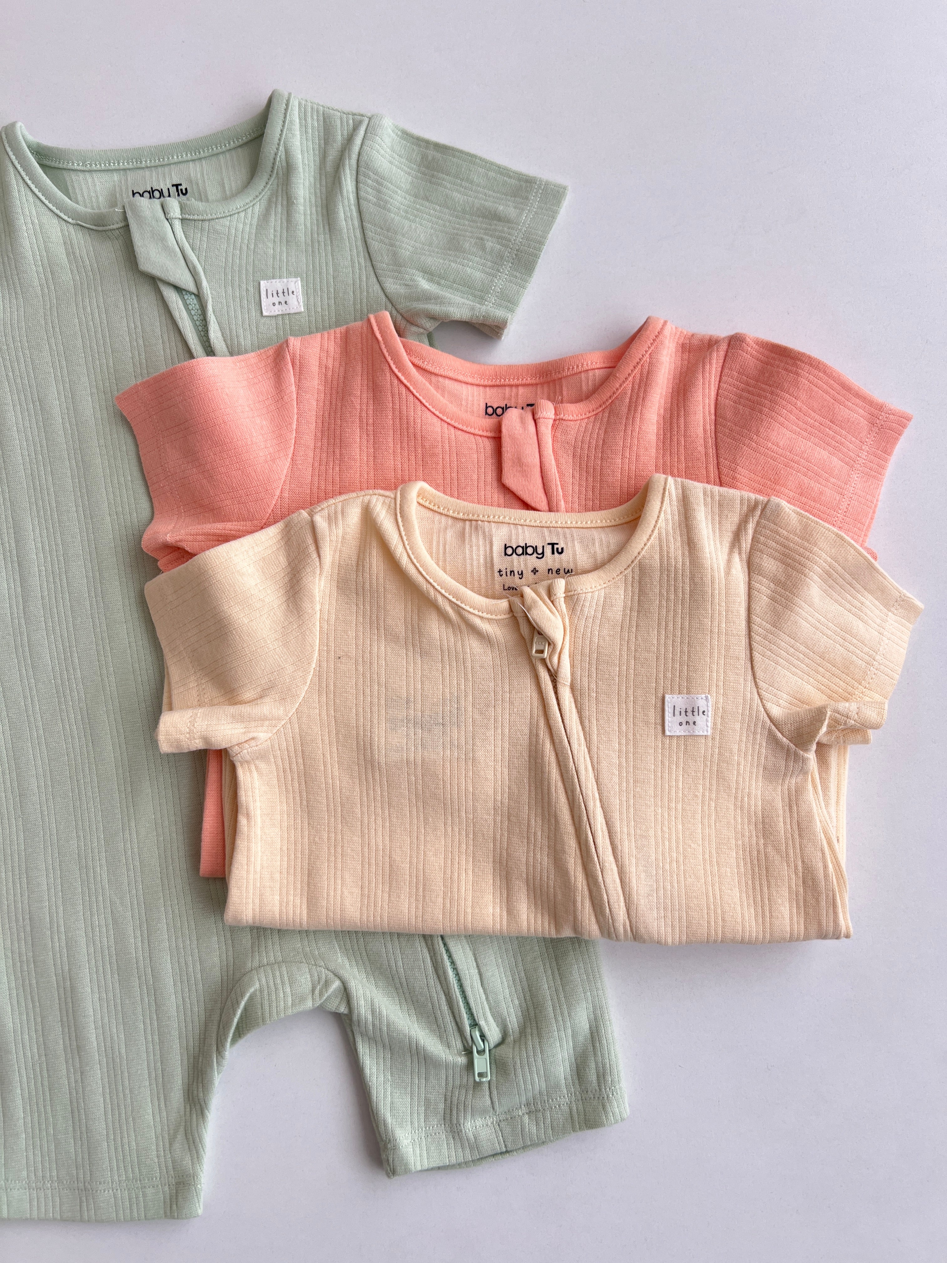 Set me 3 Rompera Ngjyra Pastel - "Ribbed Comfort"
