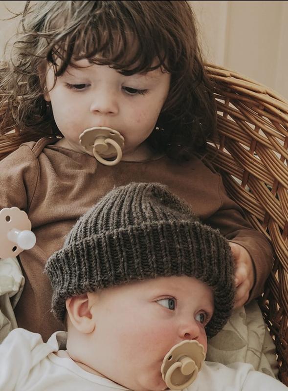 Set Me 2 Cuca Nude Dhe I Bardhe