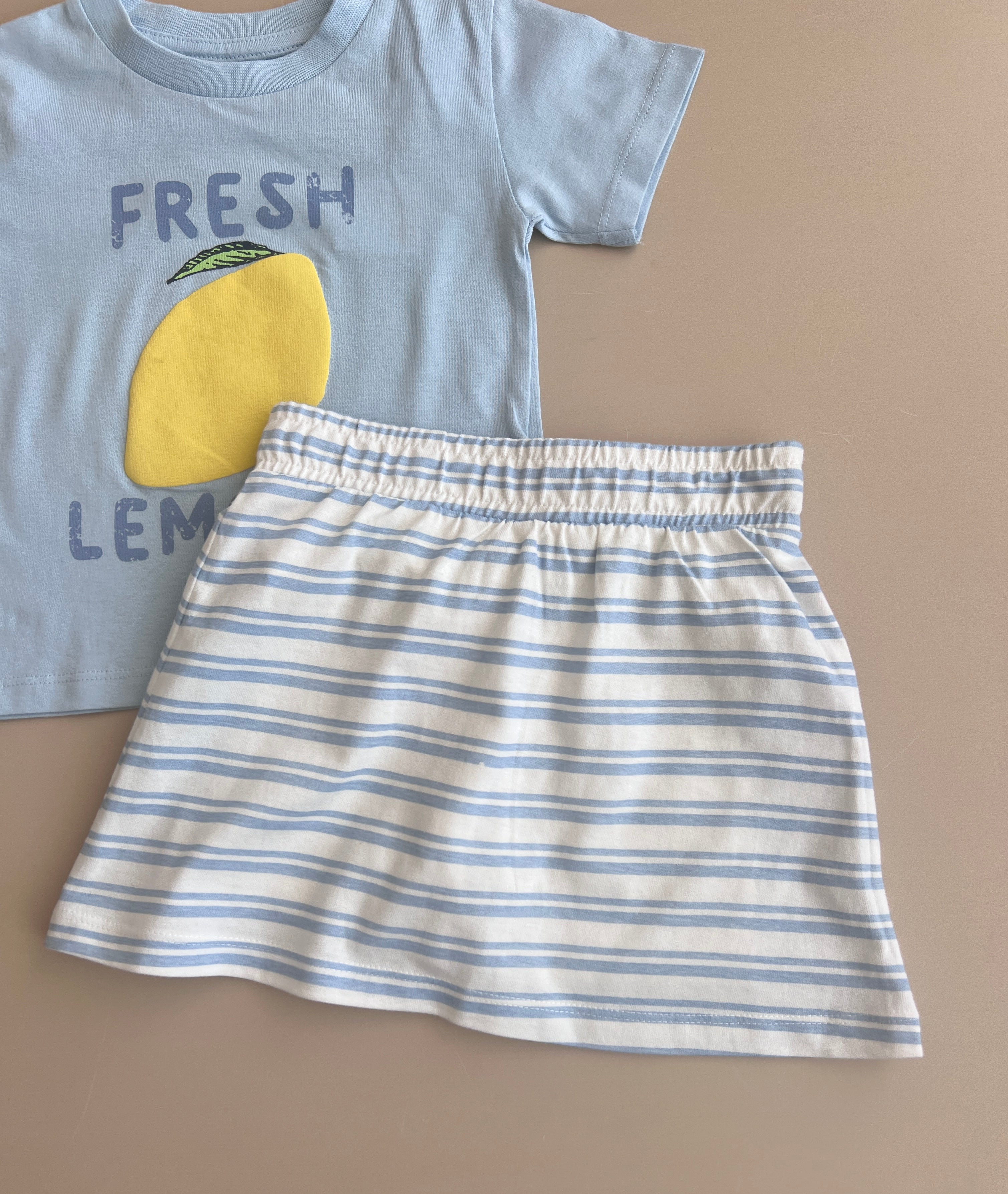Kostum "Fresh Lemon" – Bluze & Fund-Pantallon