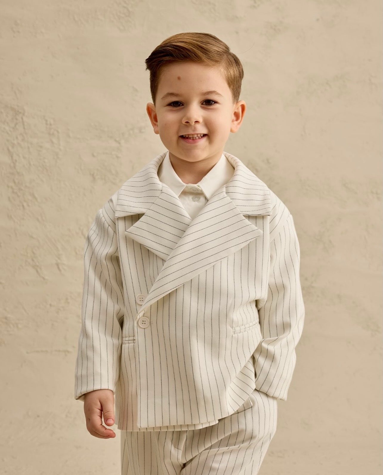 Kostum i Bardhe me Vija - Xhakete & Pantallona "Vintage Cream"