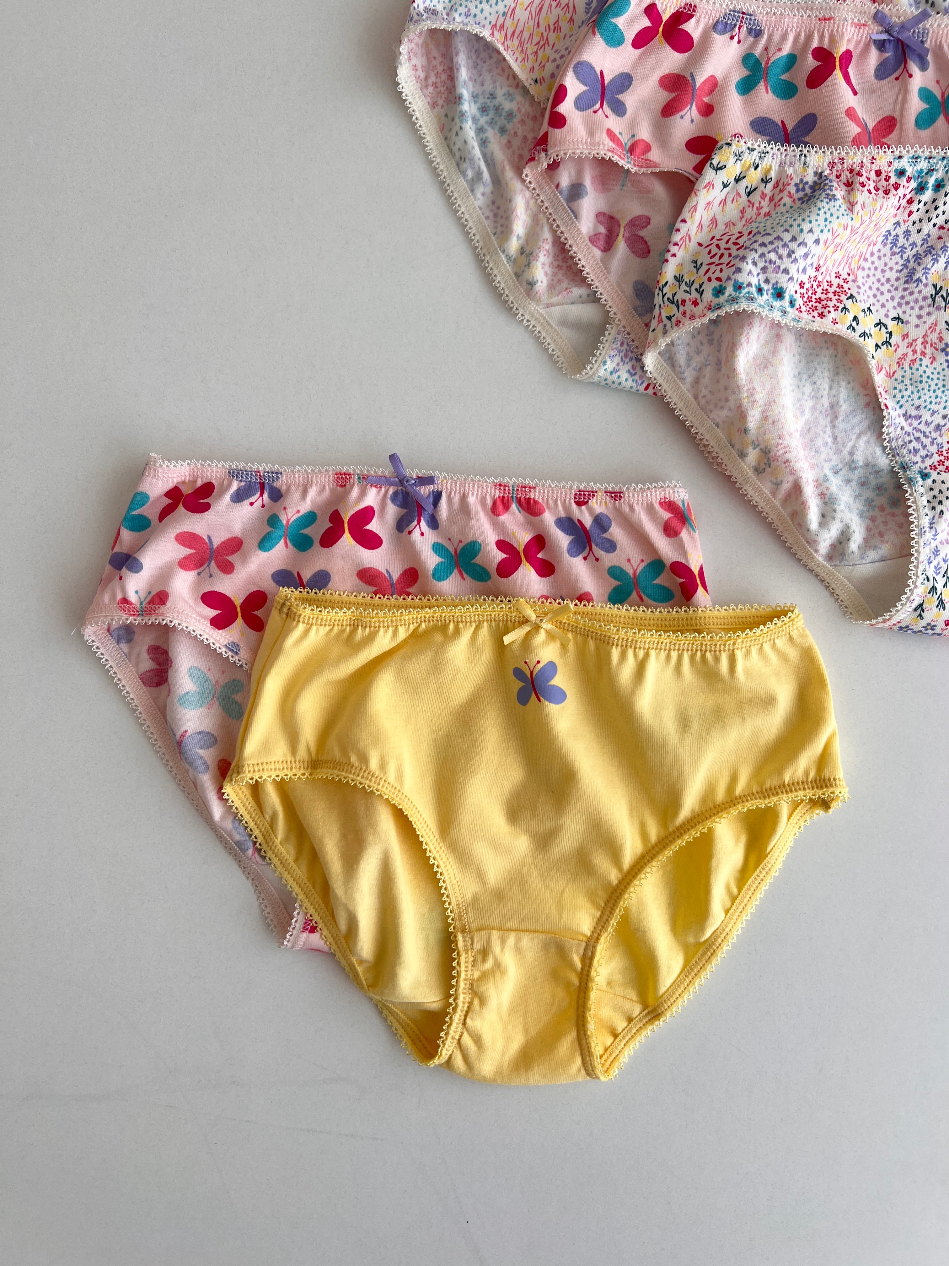 Set me 5 Mbathje Flutura & Lule