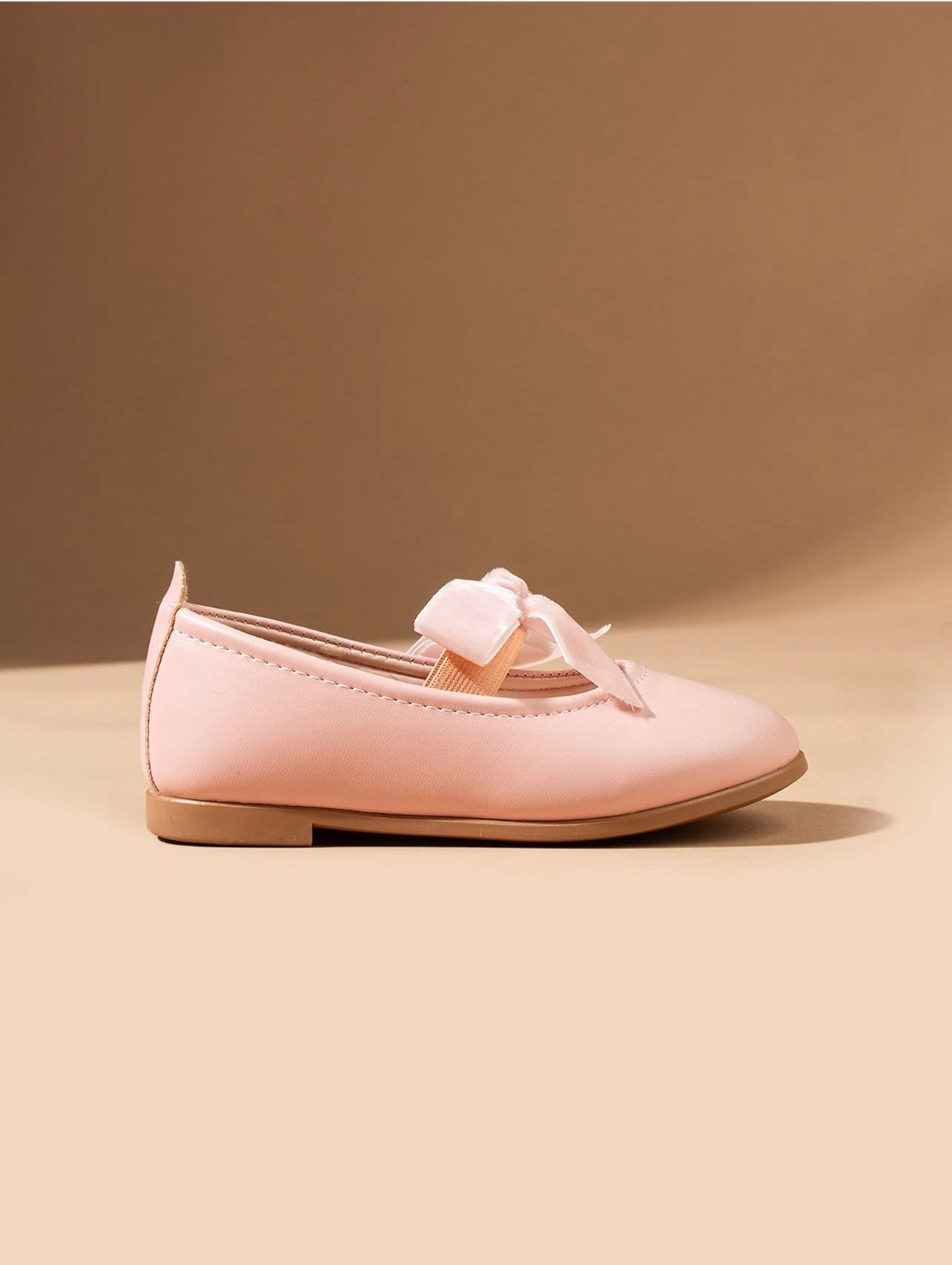 Kepuce me Fjongo Velvet – Roze e Embël