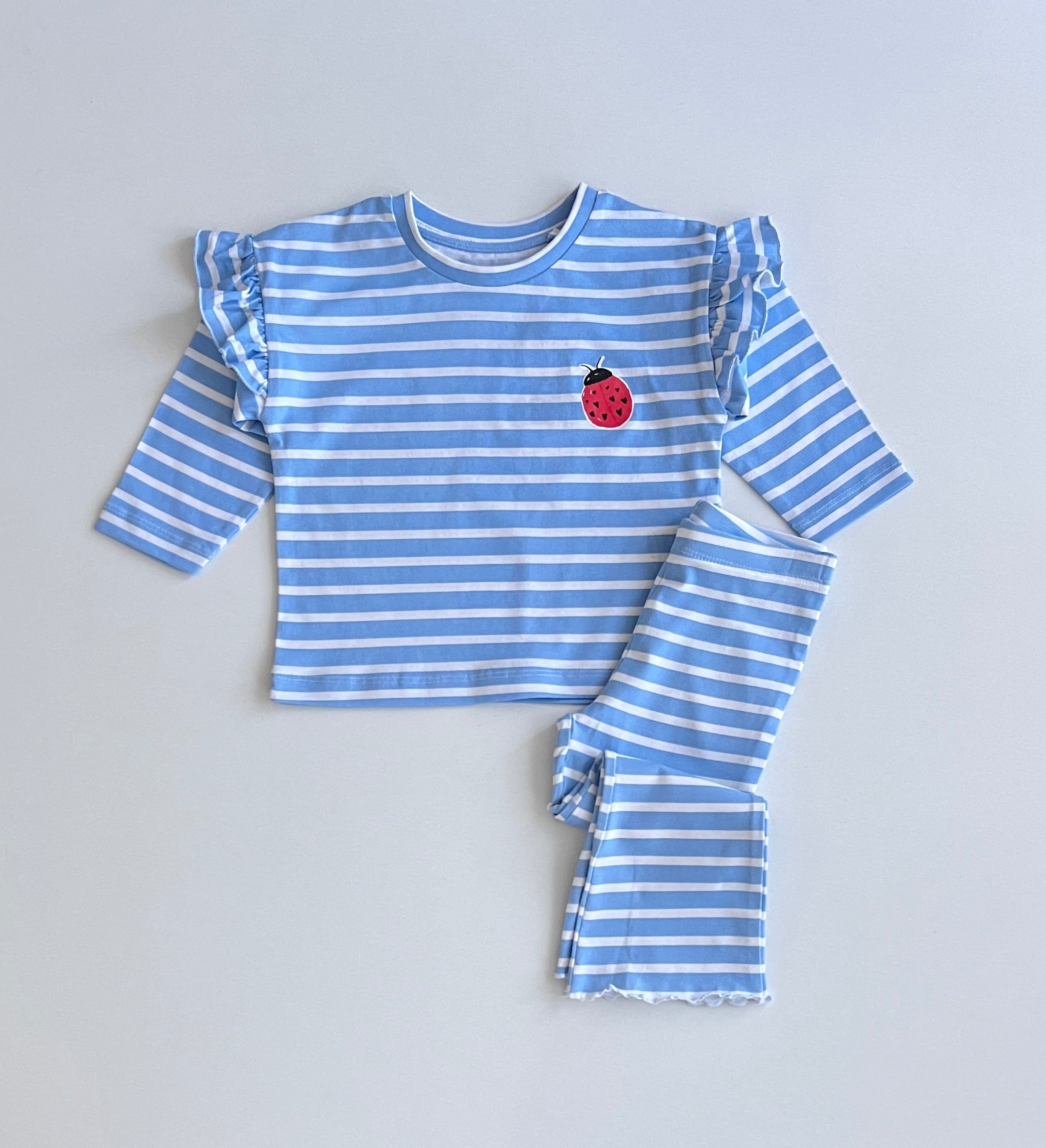 Set 3 Kostume – Koleksioni Ladybug & Stripes