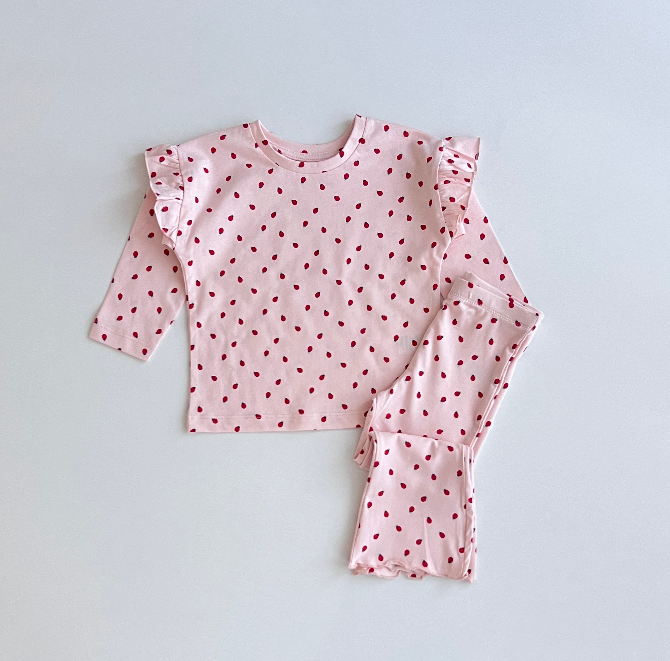 Set 3 Kostume – Koleksioni Ladybug & Stripes