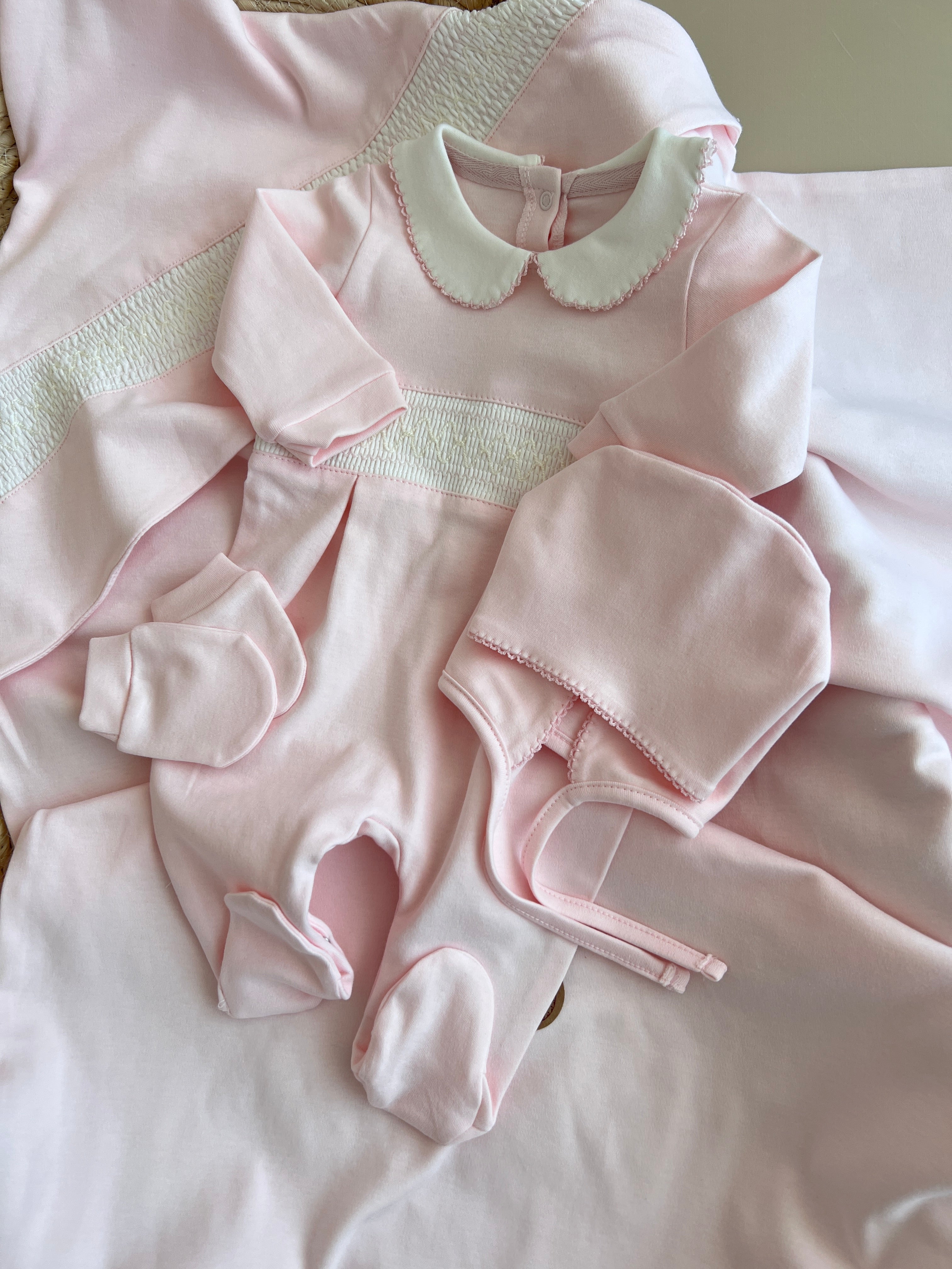 Set Materniteti me 4 Pjese Roze - Batanie, Tutinen Kapuc & Doreza