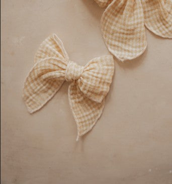 Kapese Flokesh Mrs Ertha "Fable Bow Clip" - Speckled Diamond