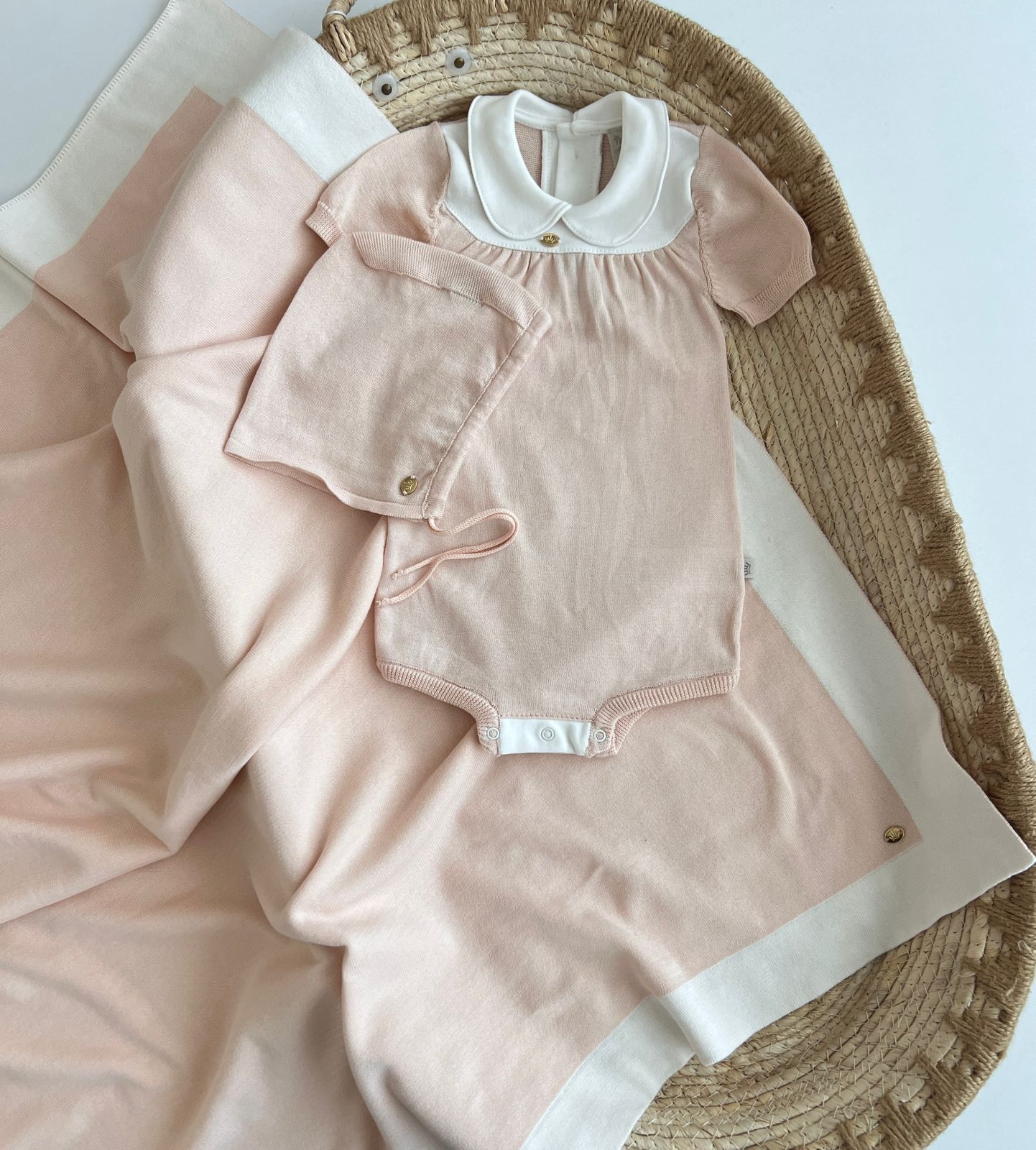 Set Materniteti me 3 Pjese Baby Pink - Romper, Kapuc & Batanie