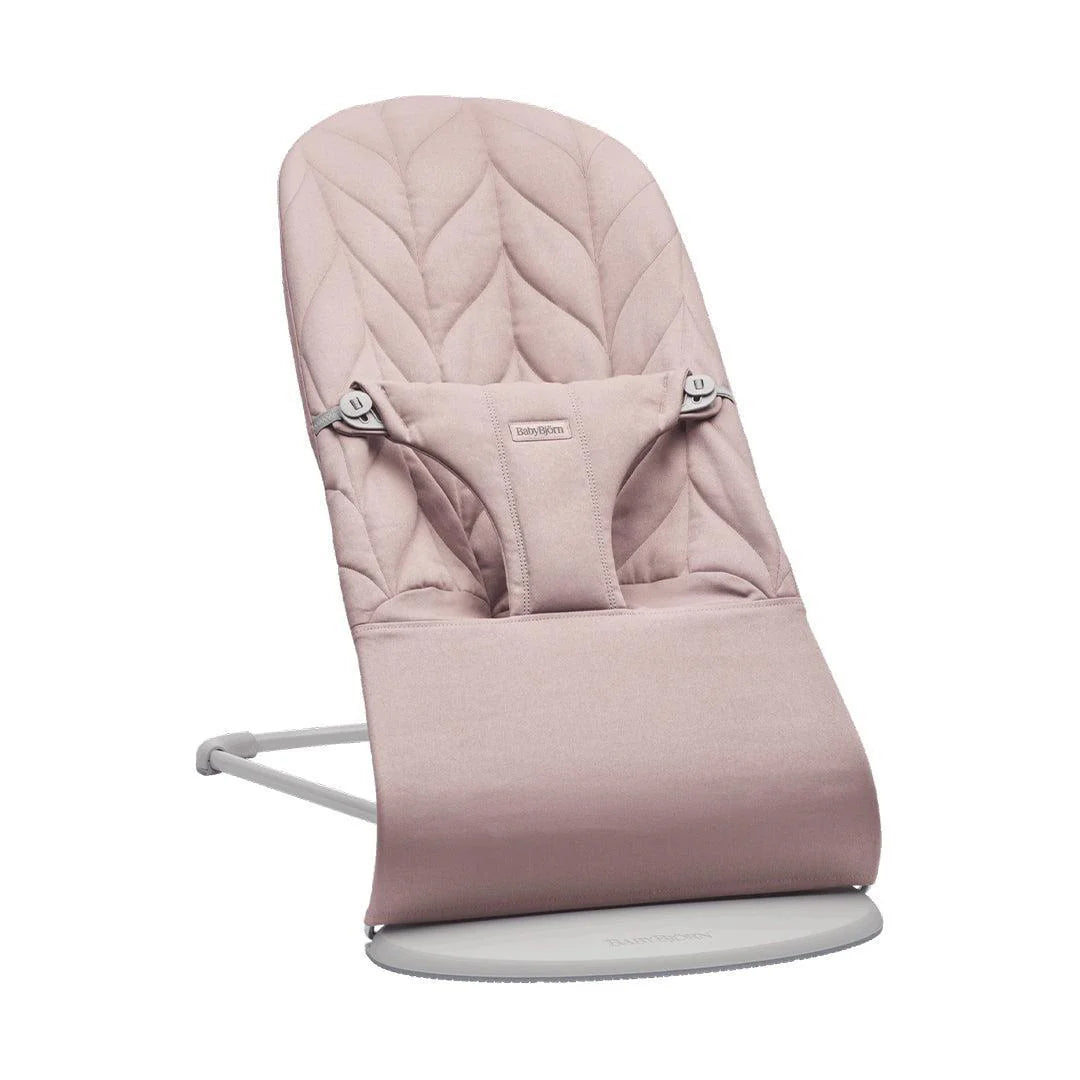 Bbj Bouncer Bliss Woven Petal Quilt – Roze e Pluhurosur (Dusty Pink)
