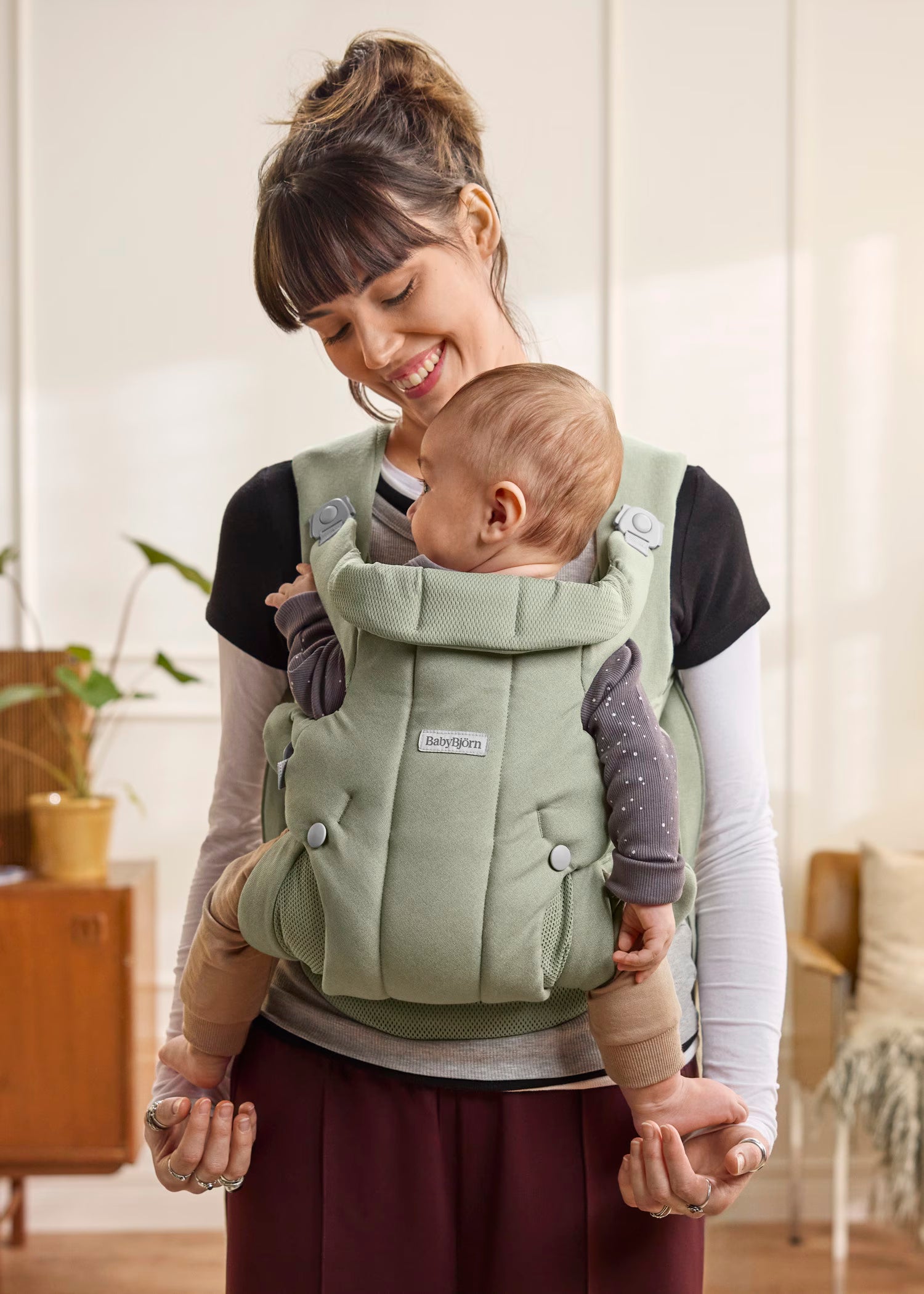 Baby Carrier Hold (Kangur) - Soft Brushed Woven - Light Green