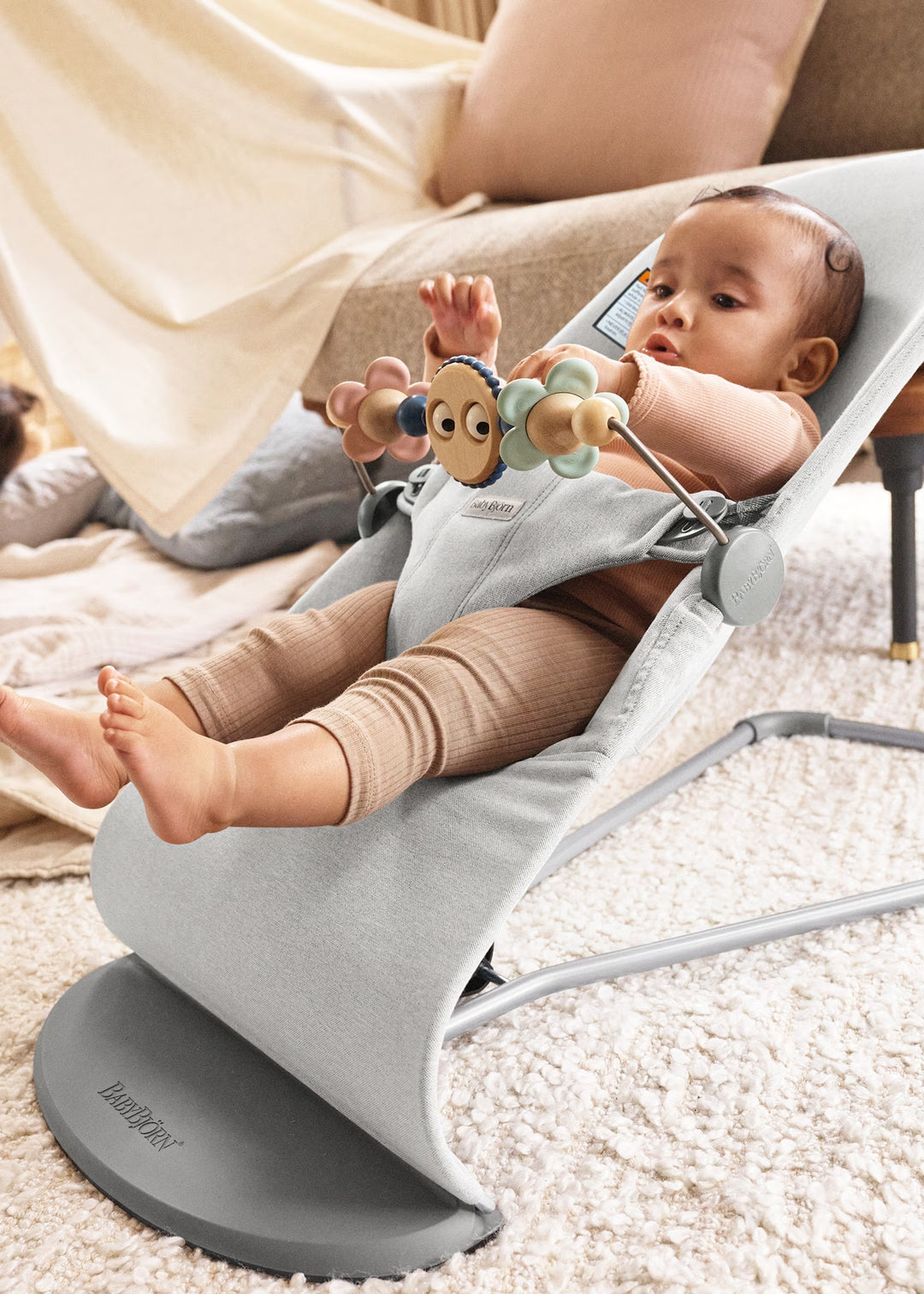 Bbj Bouncer Bliss Woven Petal Quilt – Light Gray