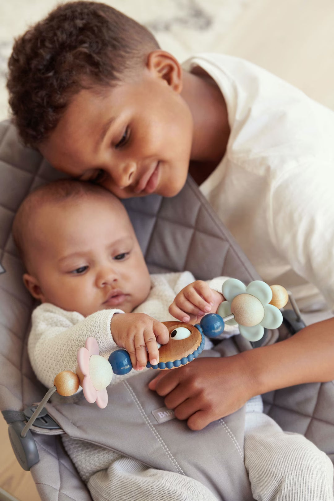 Loder per Bouncer BABYBJÖRN – Google Eyes Pastel