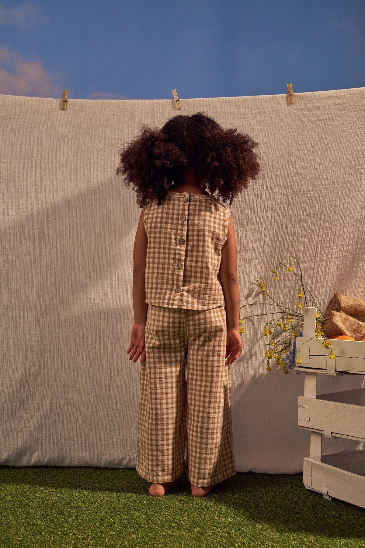 kostum Kaf Bluze me Kopsa Pas & Pantallona te Gjera - "DAISY PICNIC"