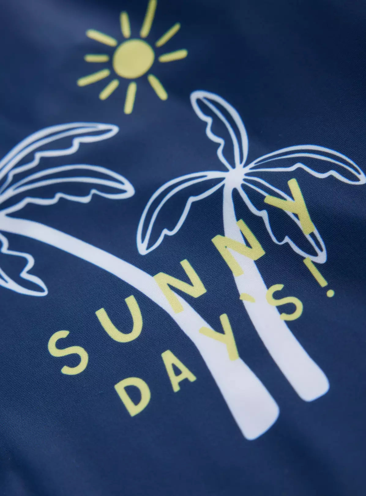 Kostum Plazhi "Sunny Days" me Bluze UV UPF 50+, Pantallona dhe Kapele