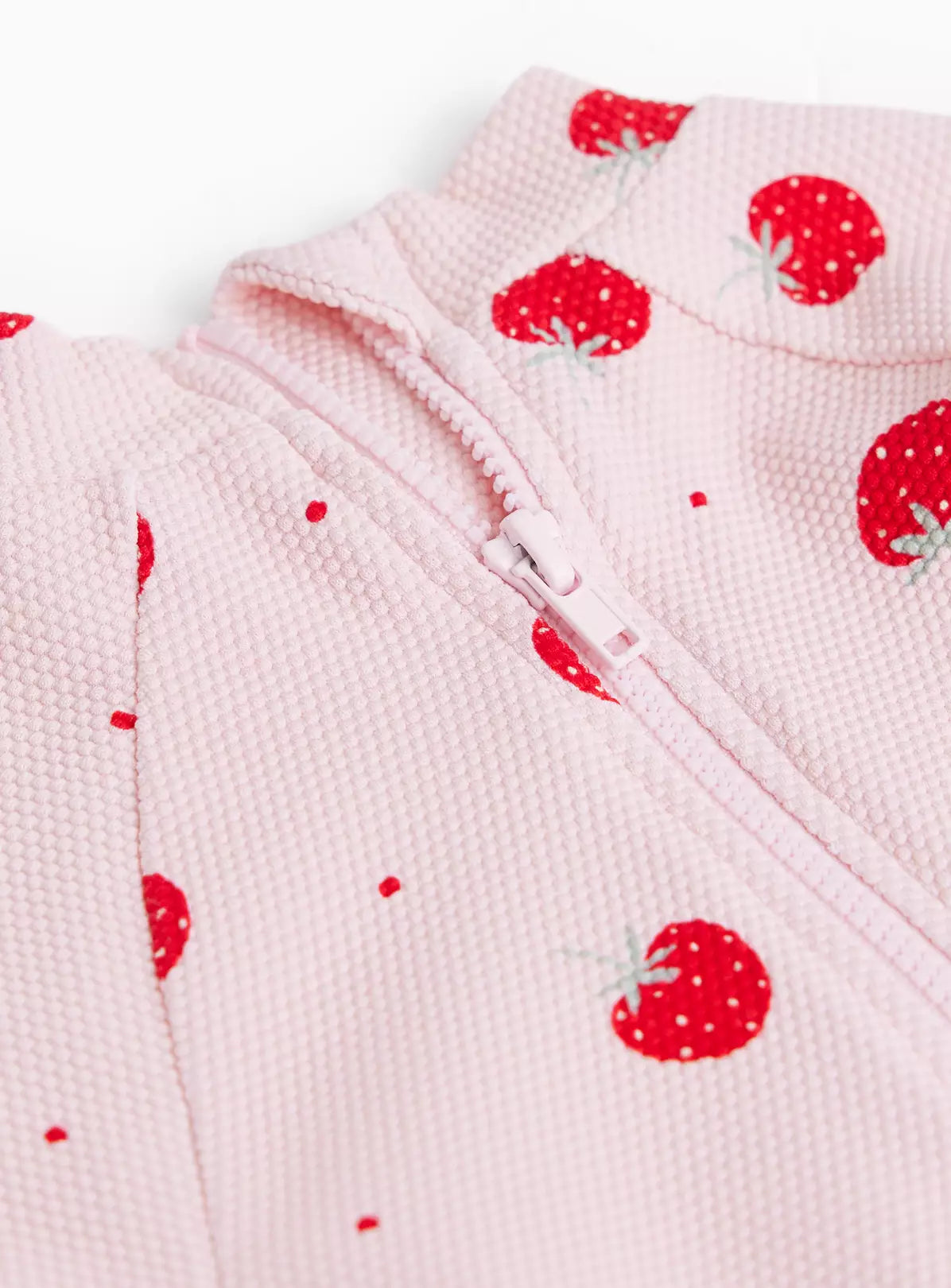 Kostum Plazhi "Pink Strawberry" me Bluze UV, Pantallona me Pelene te Integruar dhe Kapele