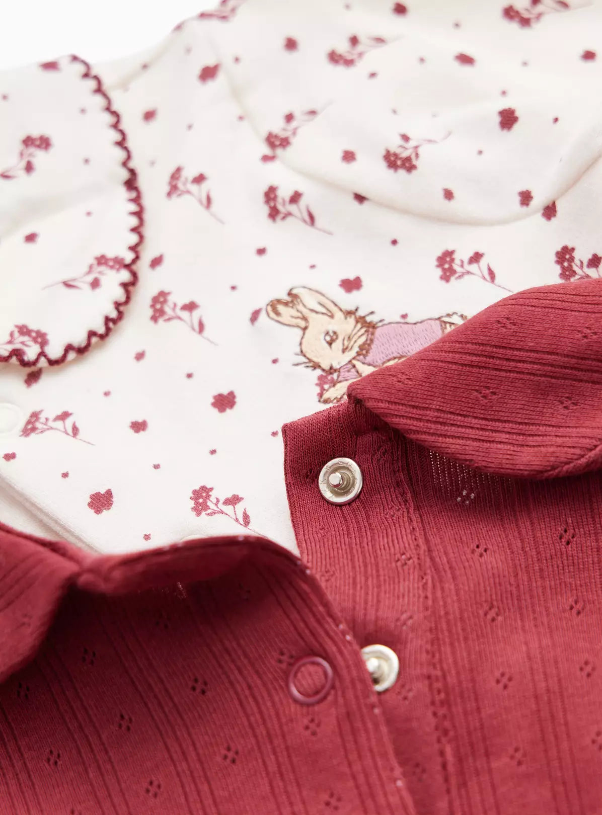 Set me 2 Tutina Vishnje dhe e Bardhe - Peter Rabbit